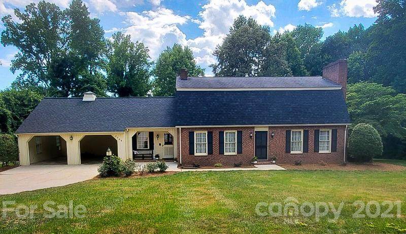 2009 Crestview Lane - Photo 1