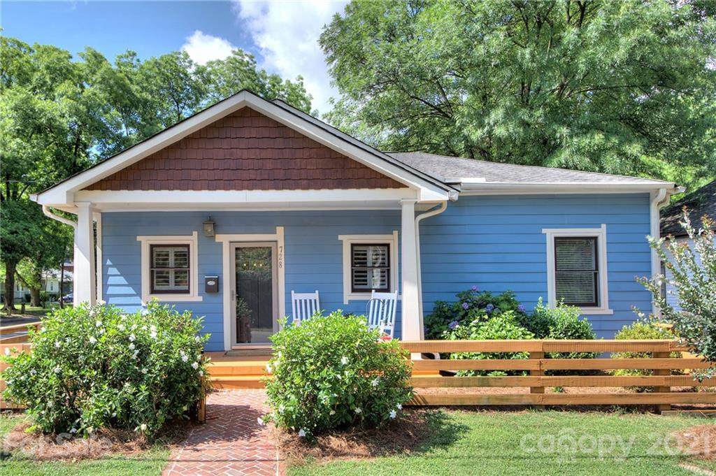 728 Charles Avenue - Photo 1