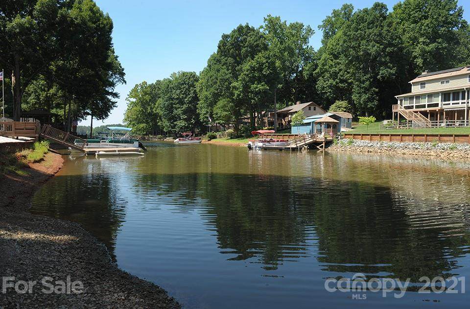 00 Blue Heron Road - Photo 1