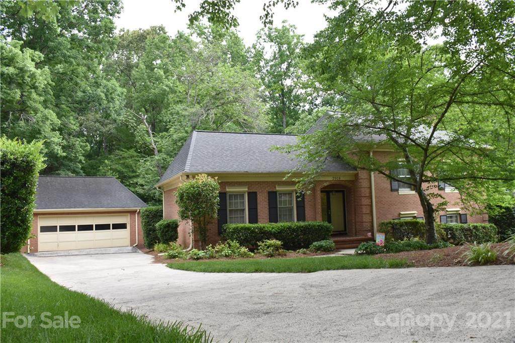 2918 Hinsdale Street - Photo 1