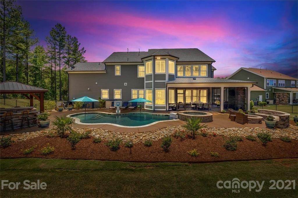 2702 Oxbow Court - Photo 1