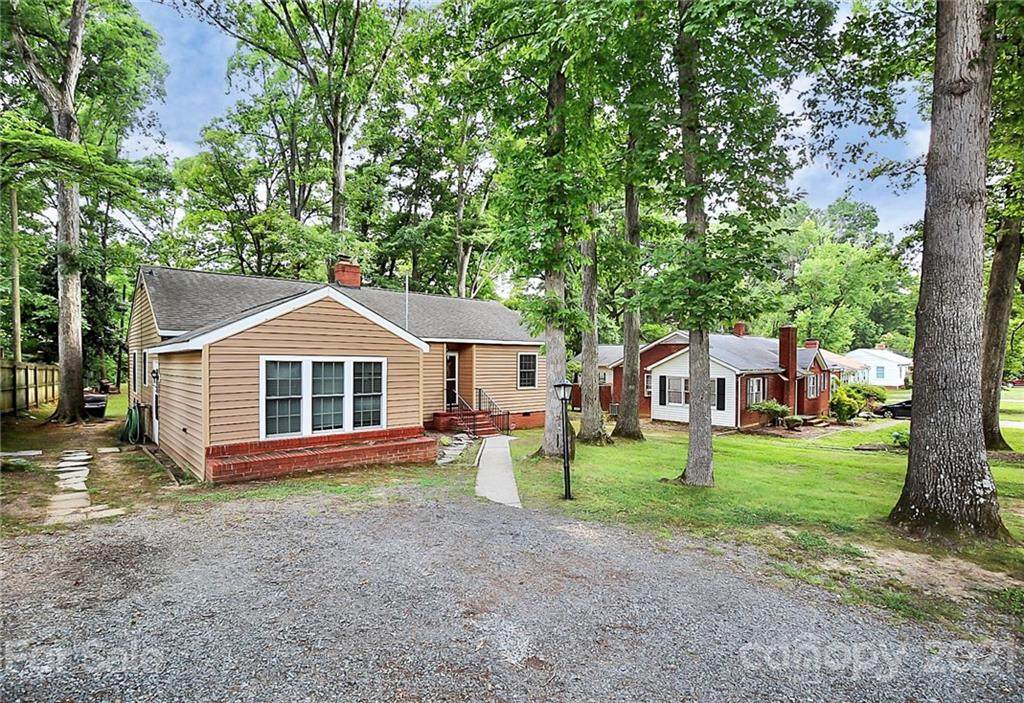 116 Westover Drive - Photo 1
