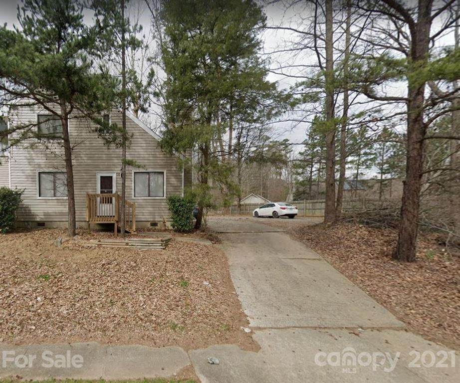 11224 Wt Harris Boulevard - Photo 1