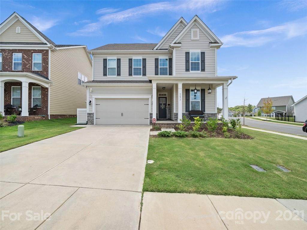 5077 Oakmere Road - Photo 1