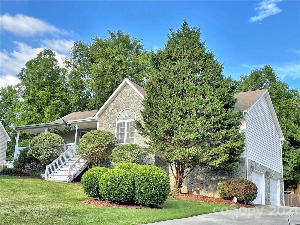 192 Olympia Drive - Photo 1