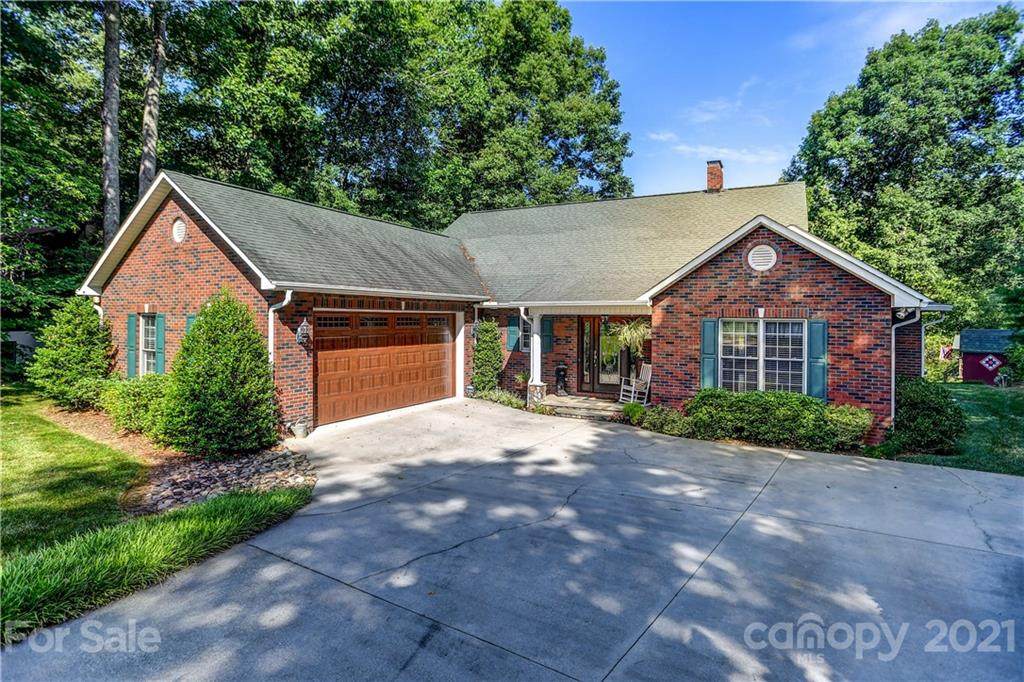 156 Brer Fox Trail - Photo 1