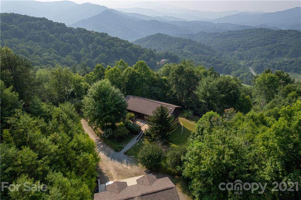 995 Dickinson Drive - Photo 1