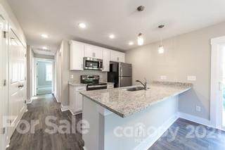 708 Tait Street - Photo 1
