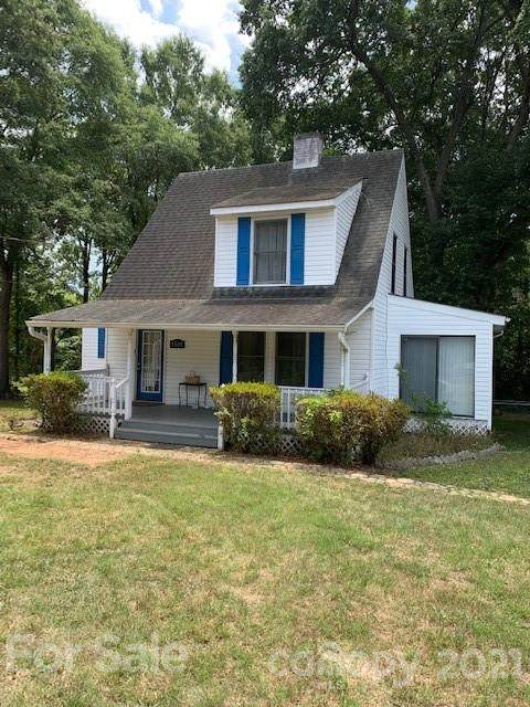 1508 Kings Road - Photo 1