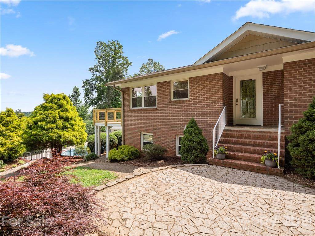 5888 Holiday Shores Avenue - Photo 1