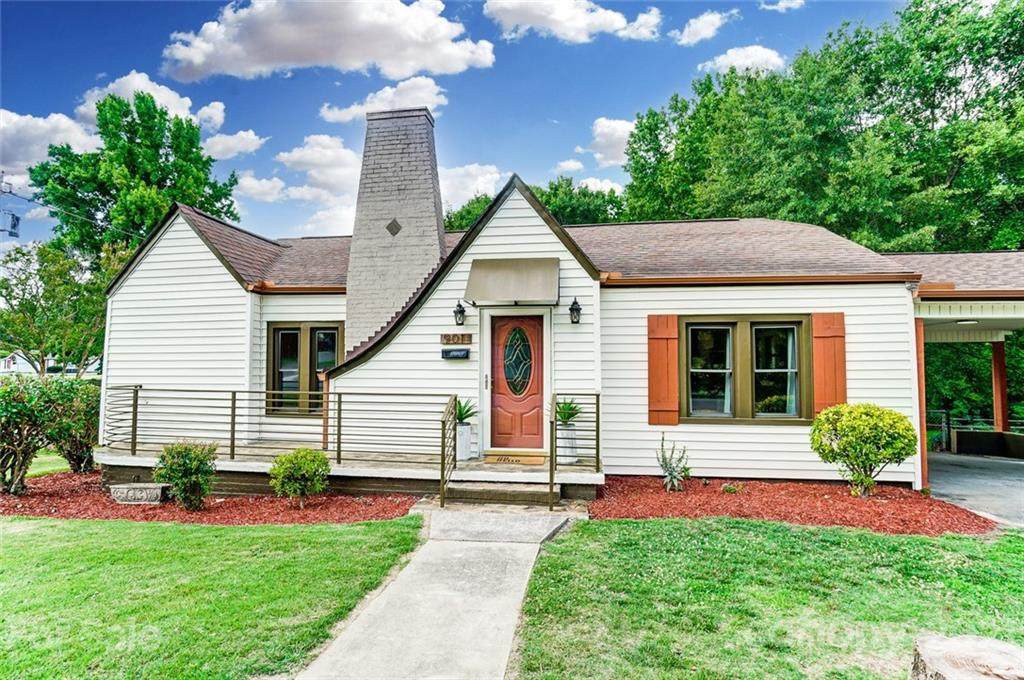 901 11th Street - Photo 1