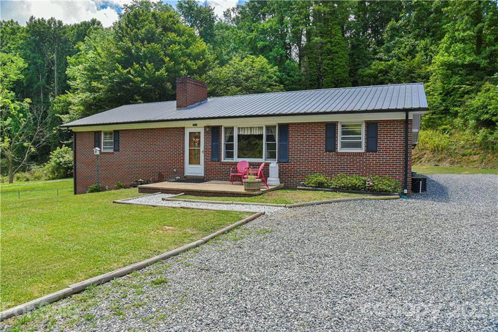 8525 Us 25/70 Highway - Photo 1