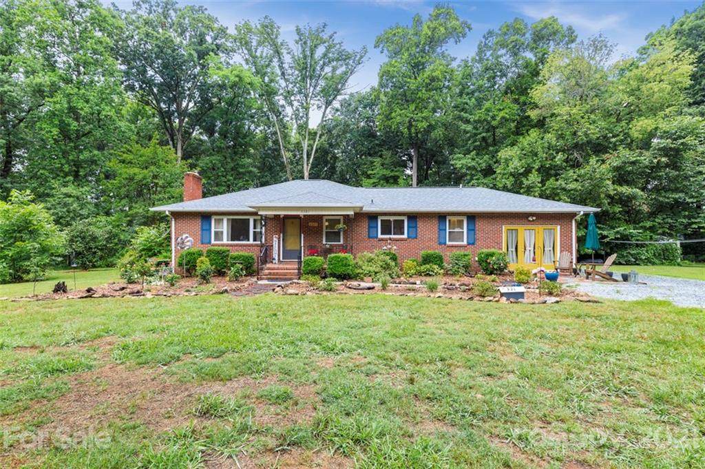 6321 Woodland Circle - Photo 1