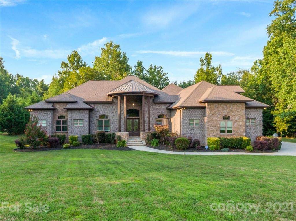 6314 Chamar Circle - Photo 1