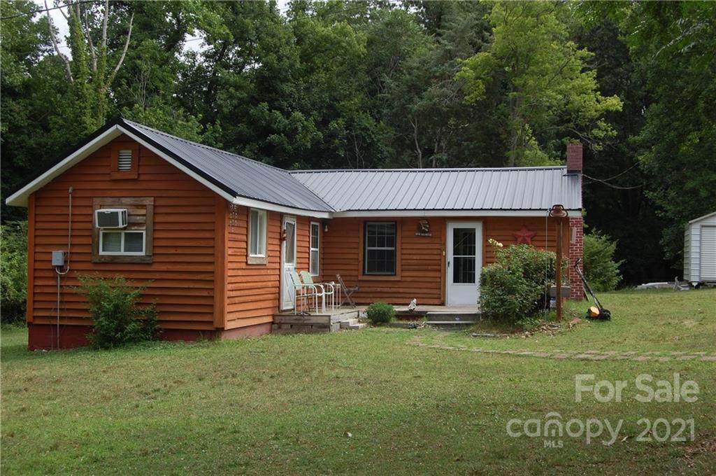 912 Circle Street - Photo 1