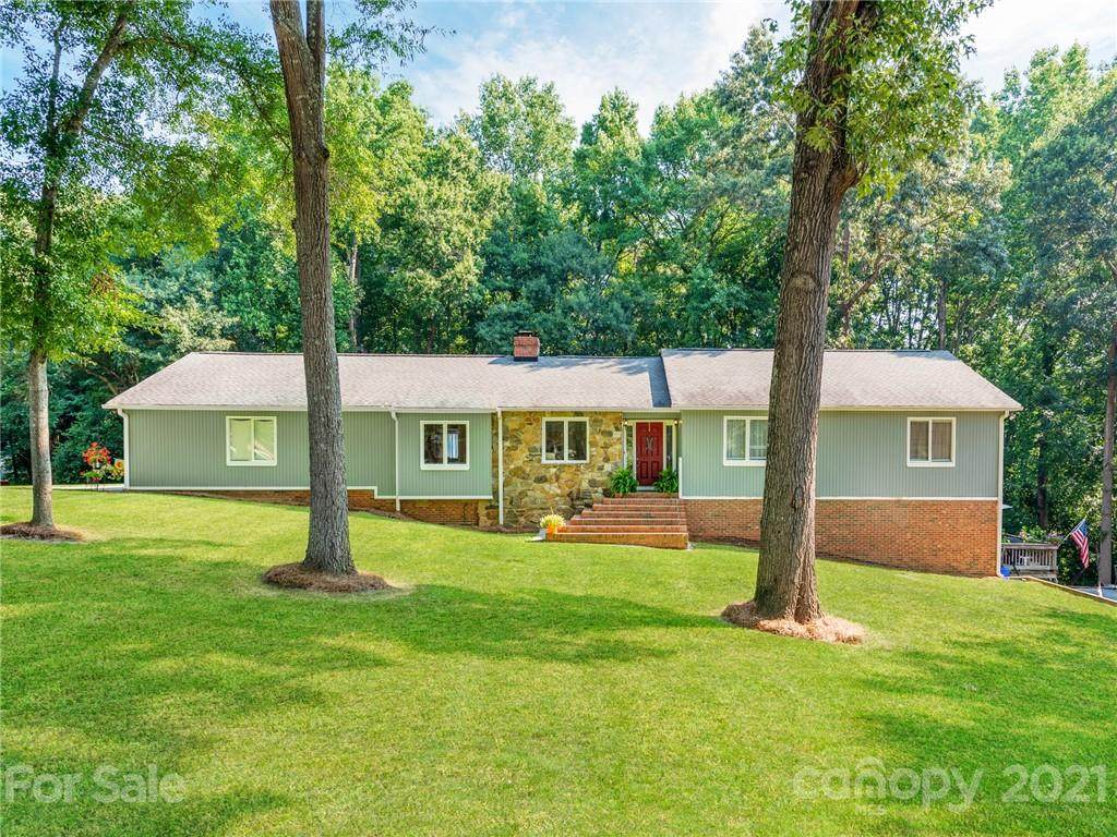 1704 Double Oaks Road - Photo 1