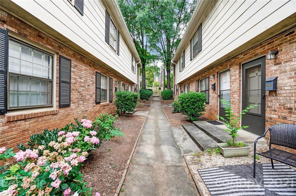 2330 Kenmore Avenue - Photo 1