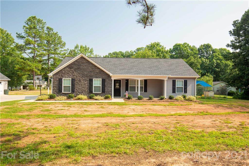 5167 Taxahaw Road - Photo 1