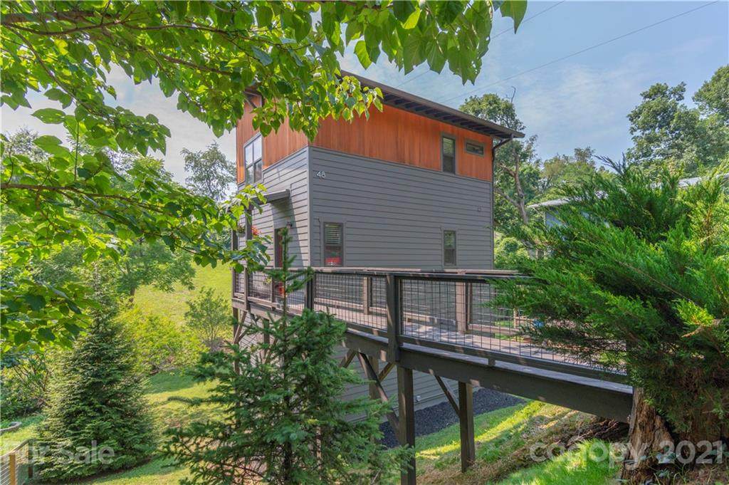 48 Moore Avenue - Photo 1