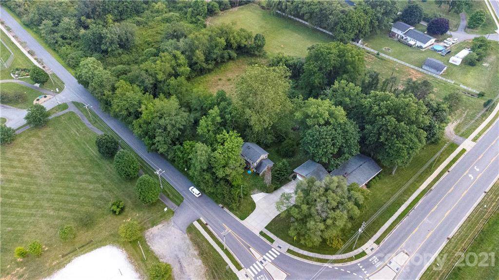 625 Vance Street - Photo 1