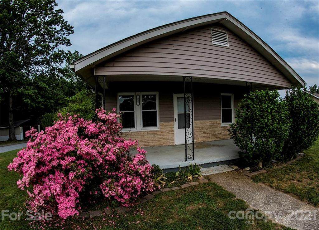 422 Jack Street - Photo 1