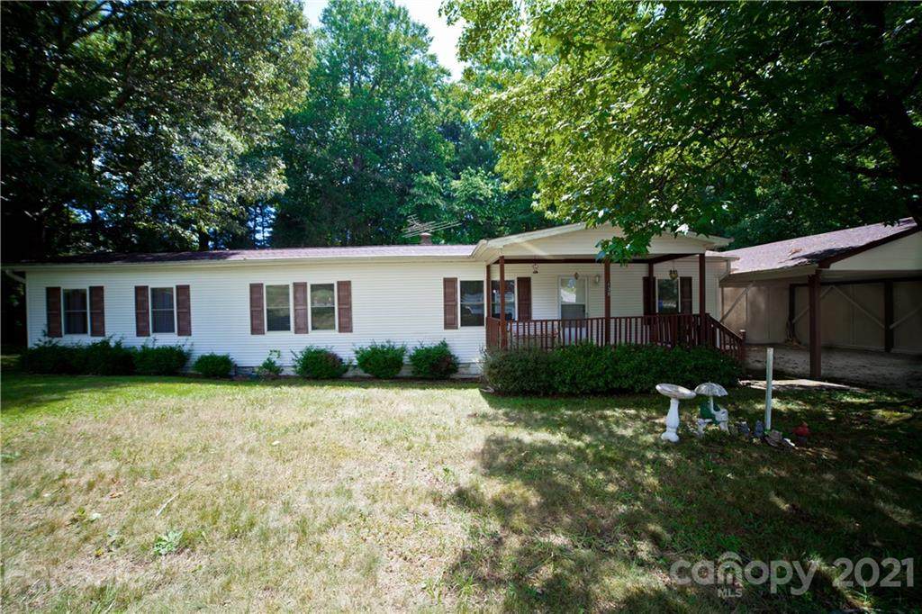 130 Leslie Way - Photo 1