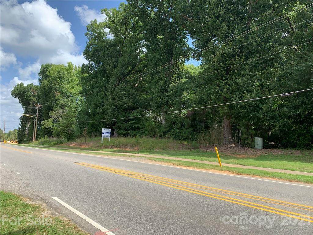 3807 Providence Road - Photo 1