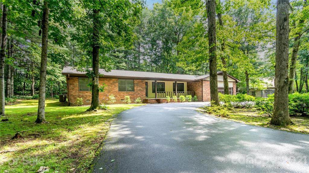 107 East Laurel Lane - Photo 1