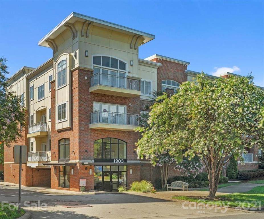 1903 Kenilworth Avenue - Photo 1