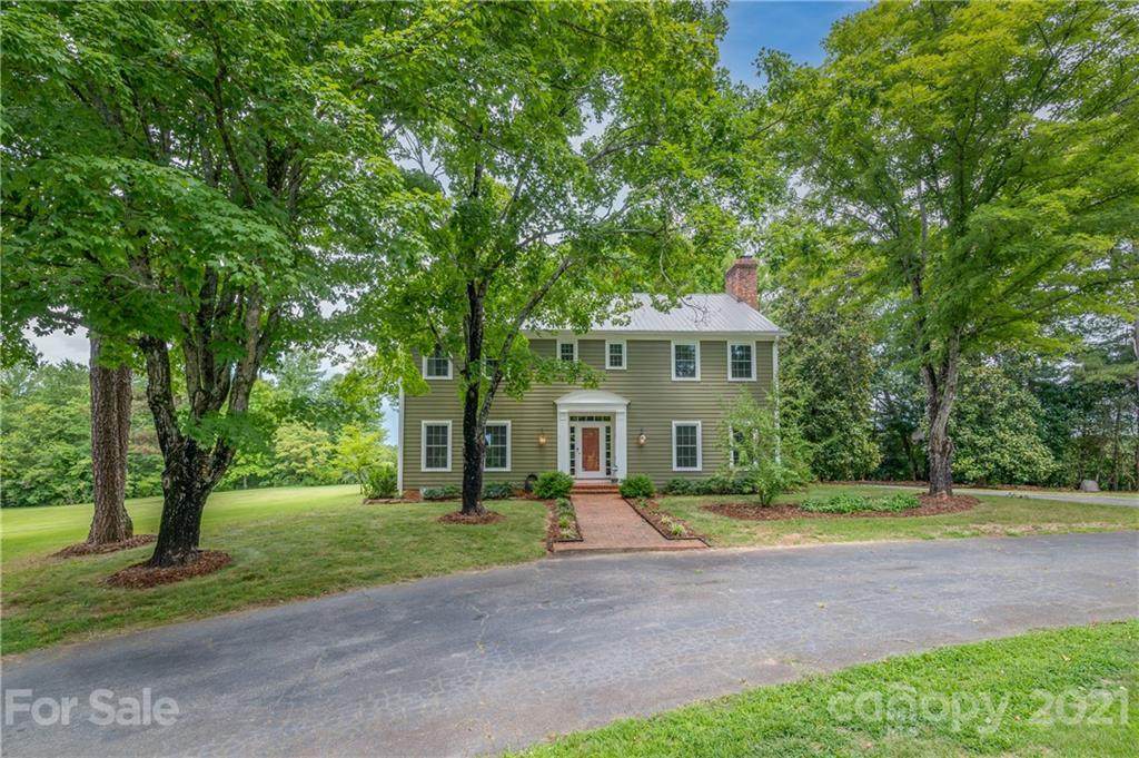 138 Woods End Road - Photo 1