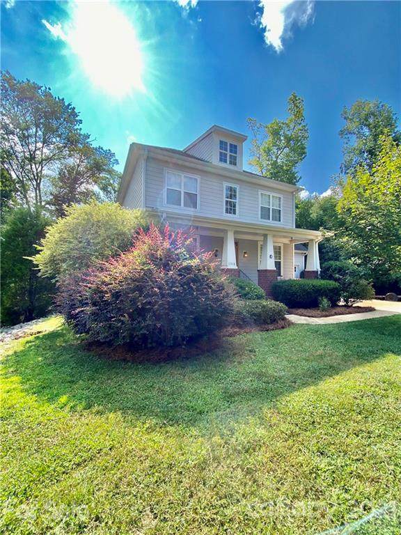 1318 Oak Leaf Lane - Photo 1