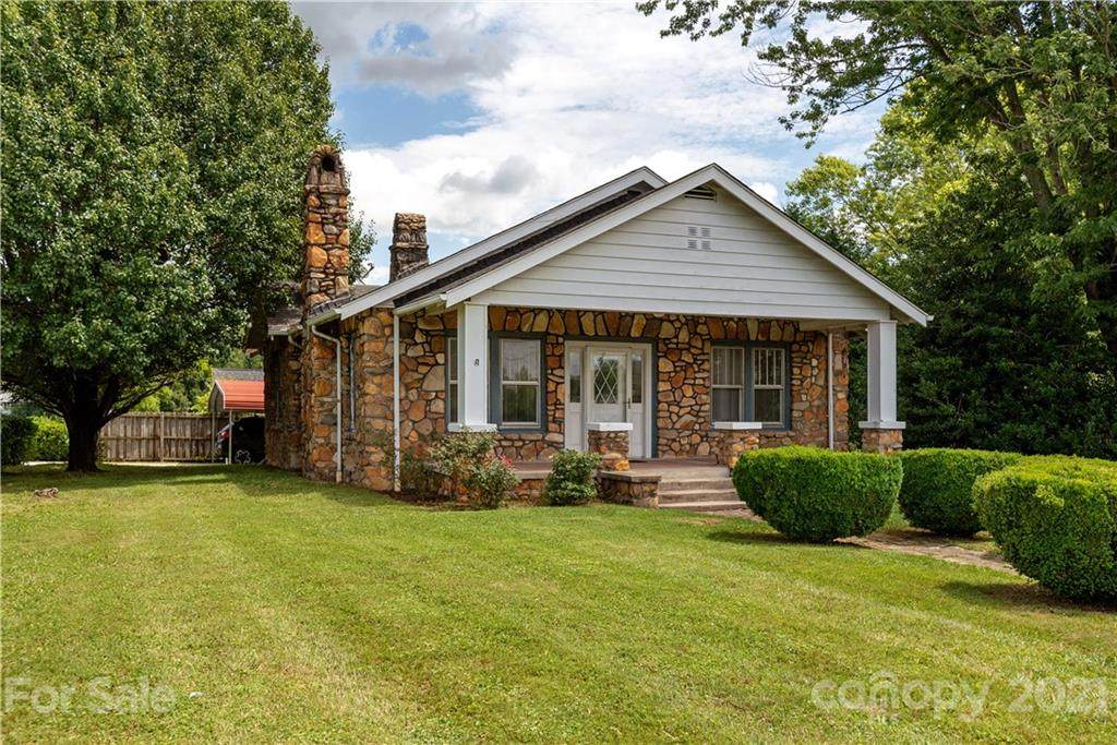 1102 Old Spartanburg Road - Photo 1