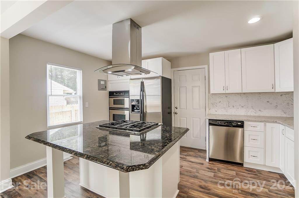 846 Jefferson Avenue - Photo 1