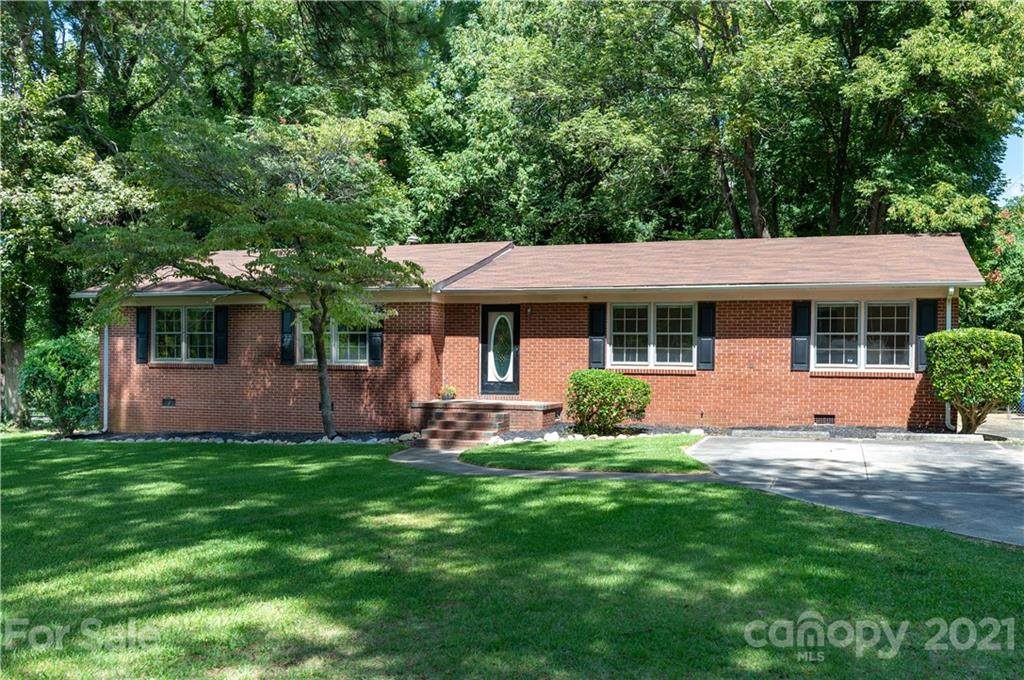 420 Barksdale Court - Photo 1
