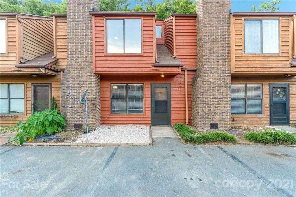 2325 Brookview Court - Photo 1