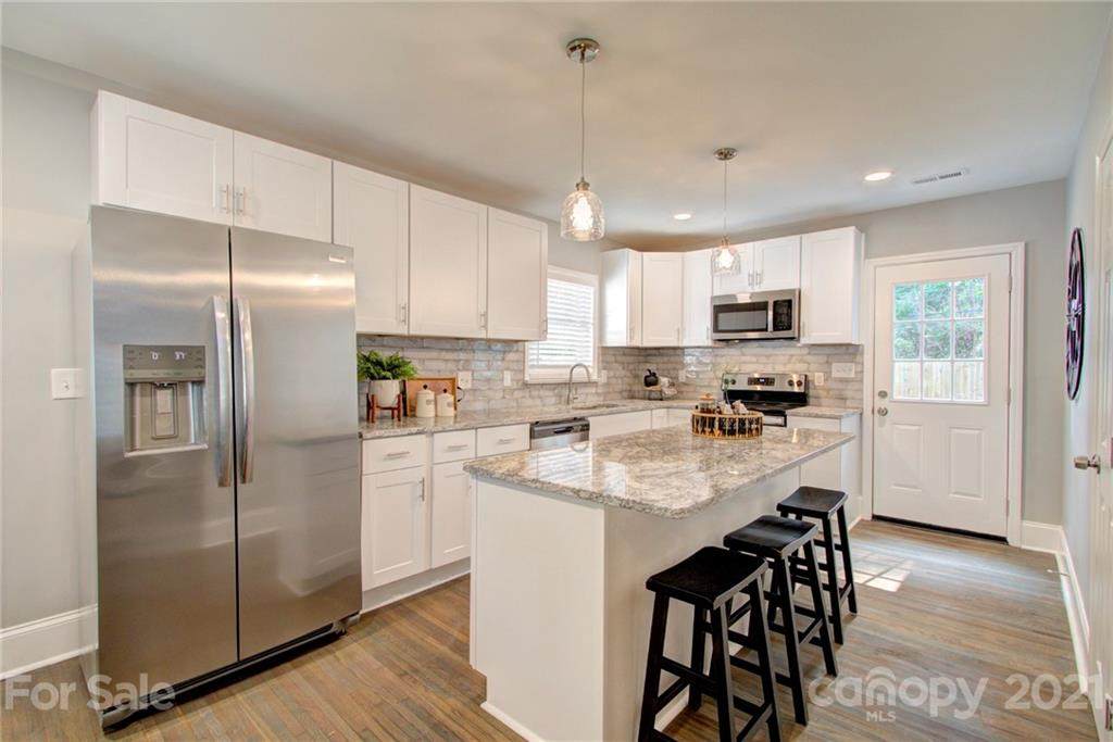 1514 Medford Drive - Photo 1