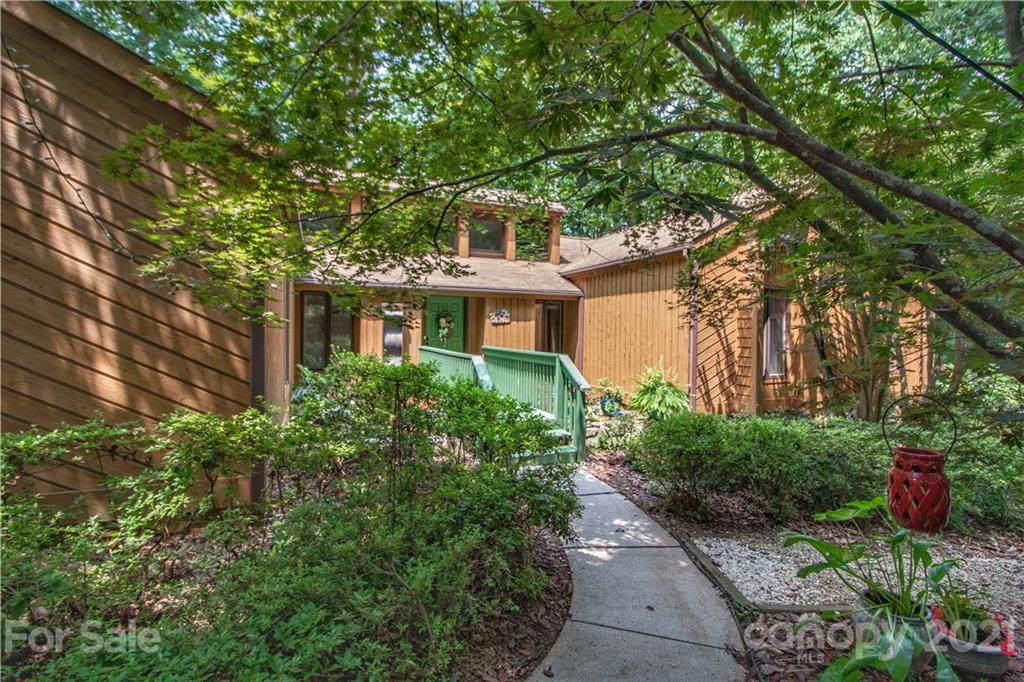 405 Heritage Road - Photo 1