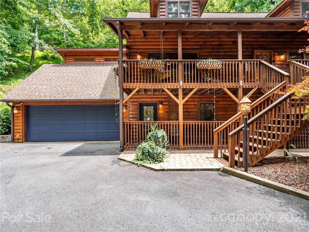 366 Hickory Drive - Photo 1