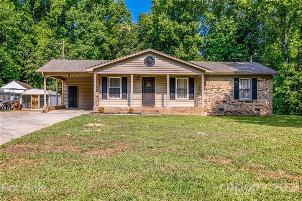 2438 Meadow Plaza Drive - Photo 1