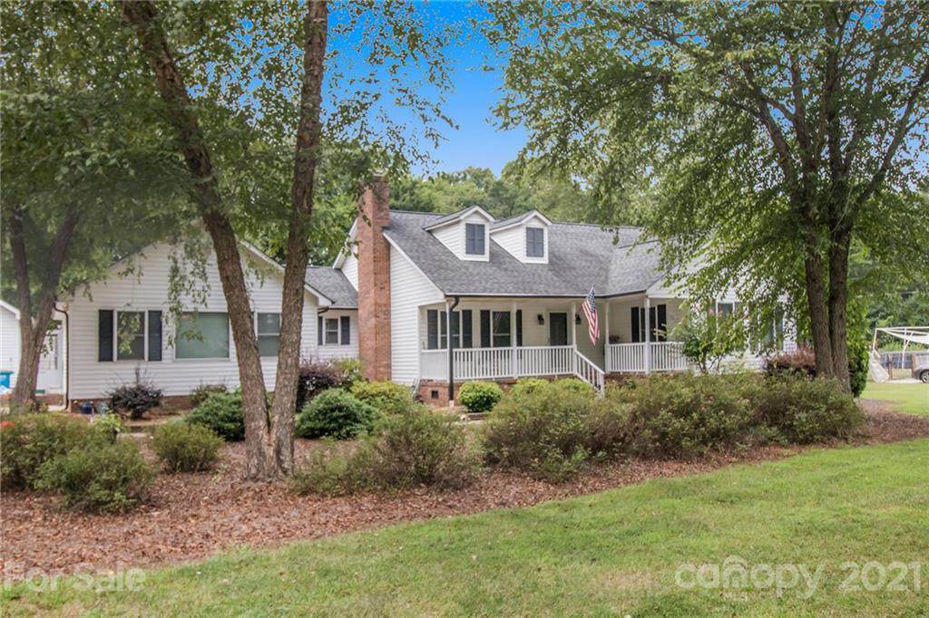 6995 Timberwood Drive - Photo 1