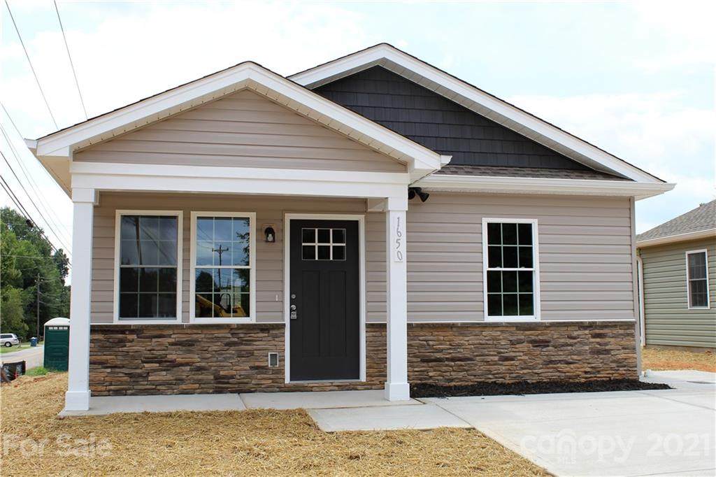 1095 20th Street - Photo 1