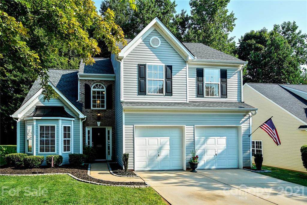 1525 Deer Forest Drive - Photo 1