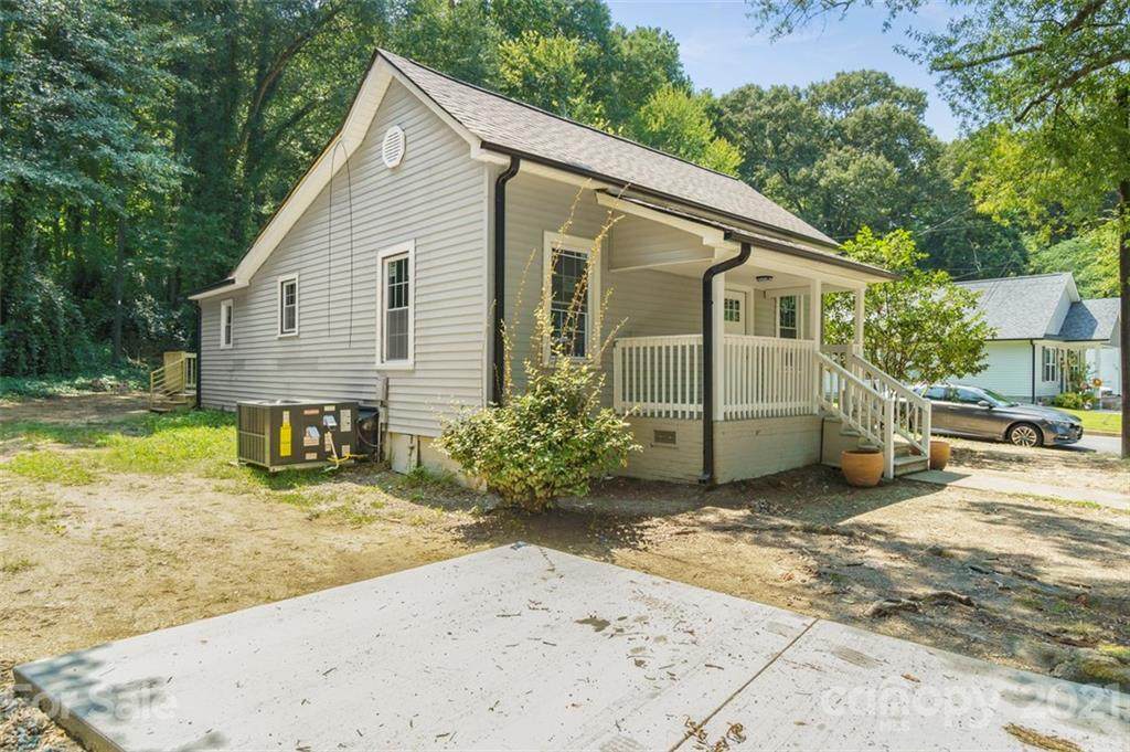 600 Foster Street - Photo 1