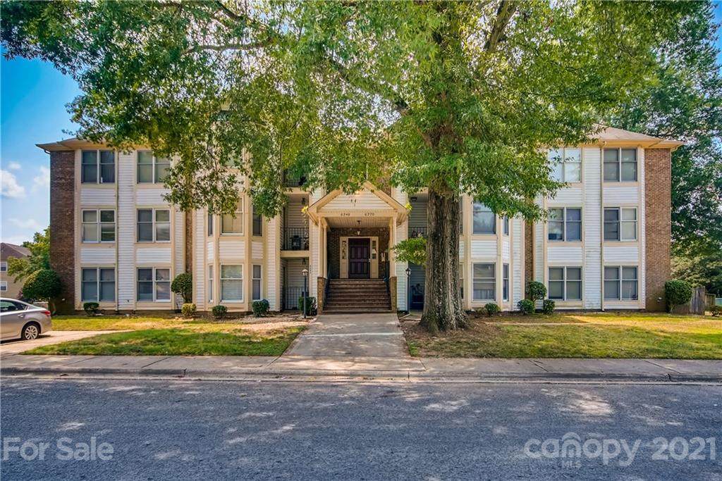6262 Rosecroft Drive - Photo 1