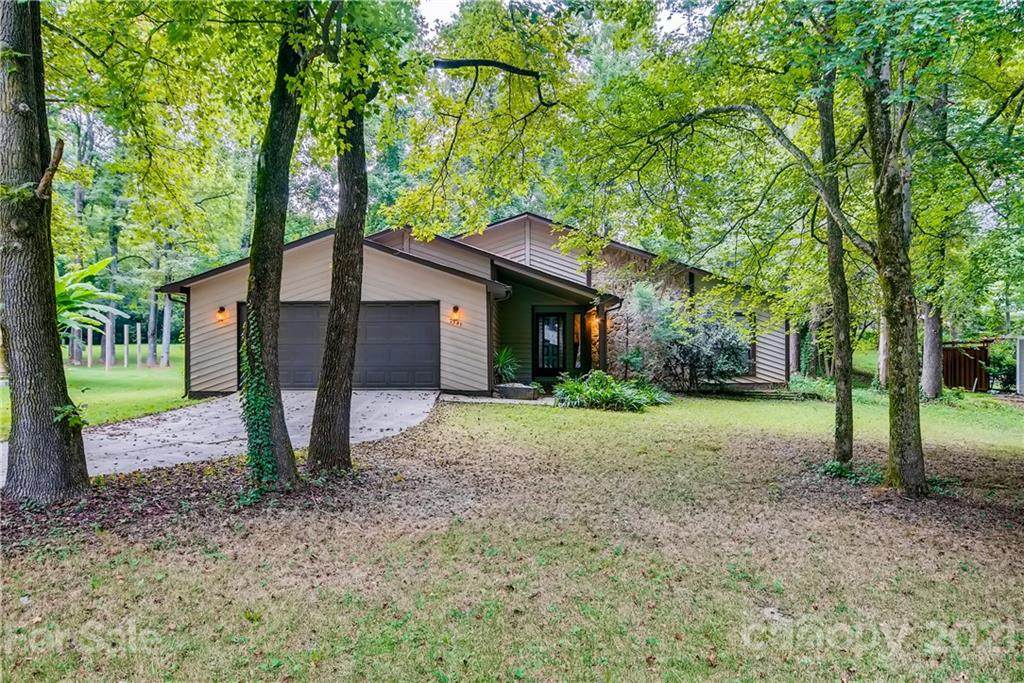 7341 Elwood Drive - Photo 1