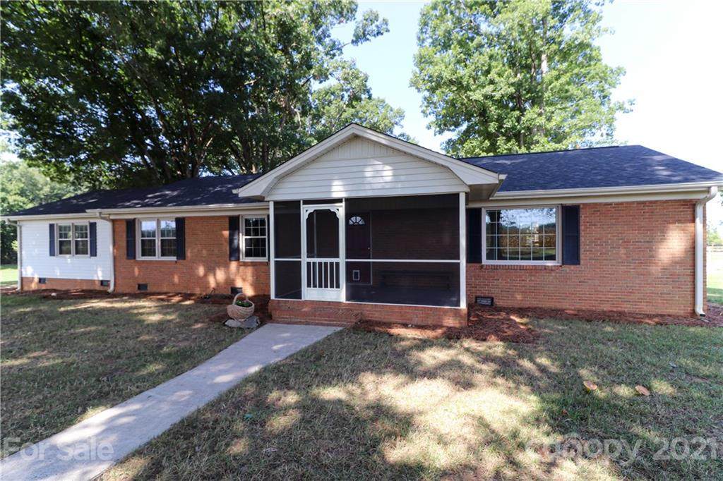 1424 Clarence Secrest Road - Photo 1