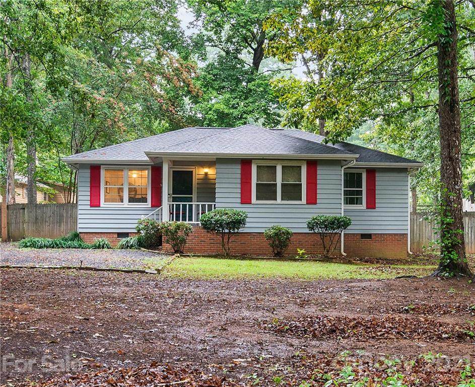 5916 Senconee Road - Photo 1
