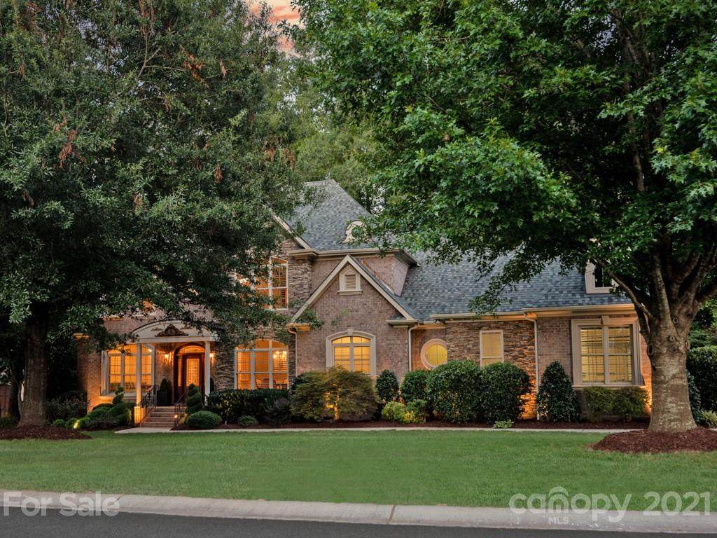 425 Gladelynn Way - Photo 1