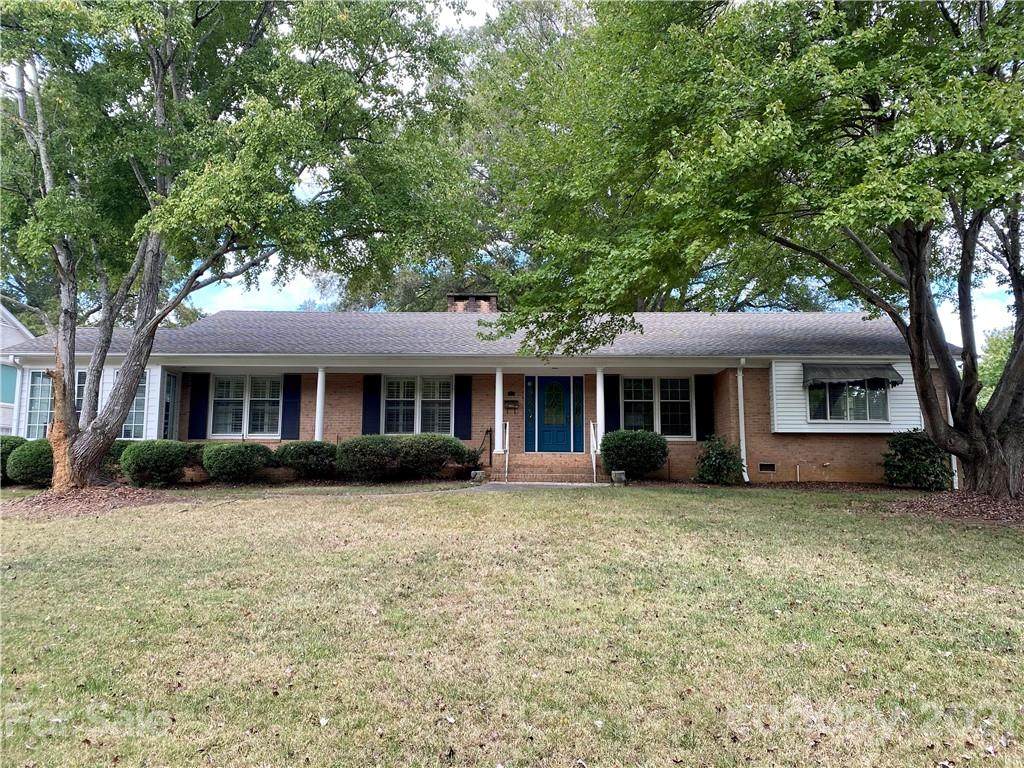 3413 Mountainbrook Road - Photo 1
