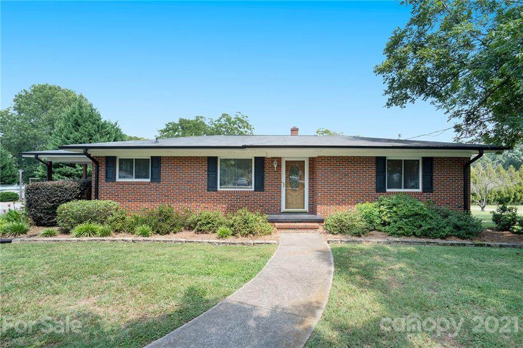1403 Azalea Avenue - Photo 1